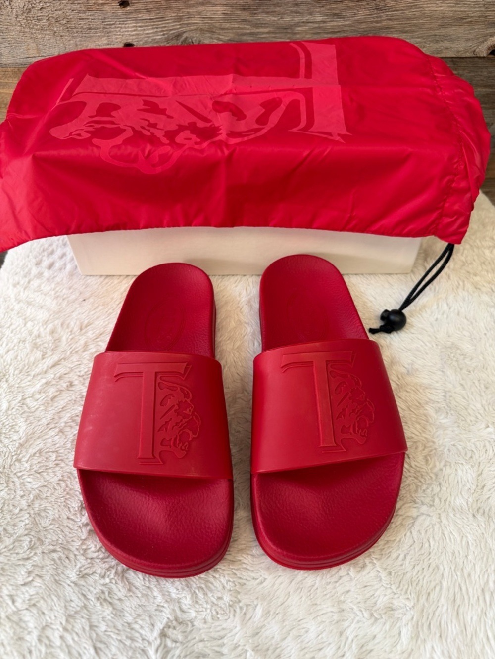 Tod’s Red Amarena Logo Slide Sandals with Matching Dust Bag NIB Size 37 / 6 - Picture 2 of 9